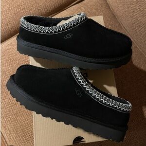 UGG Black Tasman Cozy Slippers